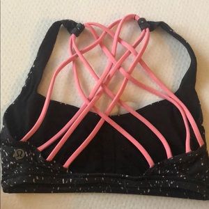 Lululemon free to be *wild bra